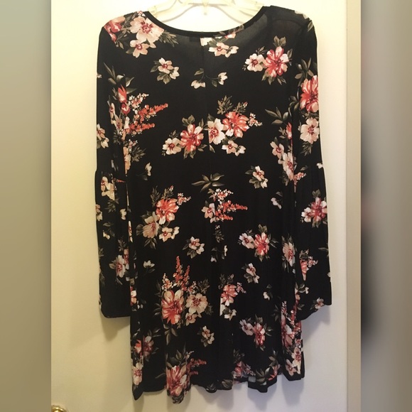 Floral Print Dress - Picture 8 of 8